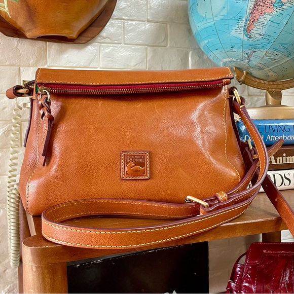 Dooney & Bourke Handbags - Vintage Dooney & Bourke Florentine Leather Laurel Crossbody Bag Purse